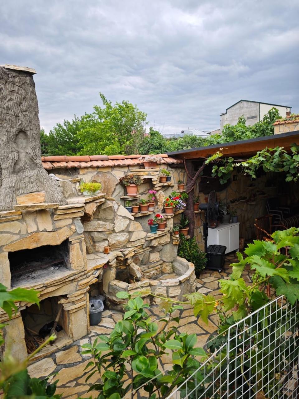 Tbilisi Garden House Hotel Exterior photo